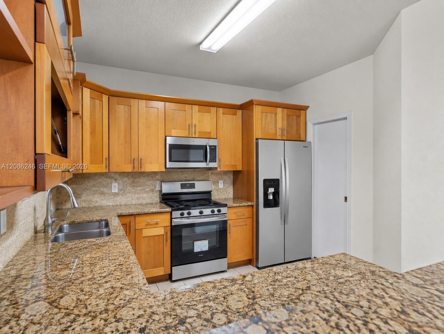 4401 NW 113th Ct, Doral FL 33178 photo 3