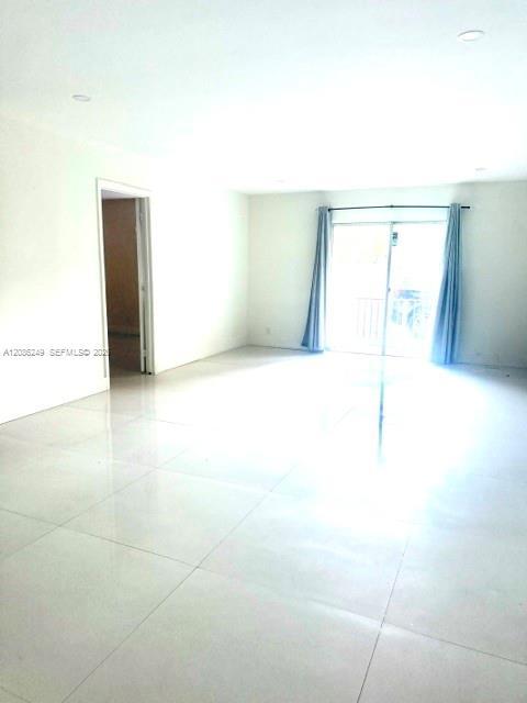 18111 NW 68th Ave # I105, Hialeah FL 33015 photo 2