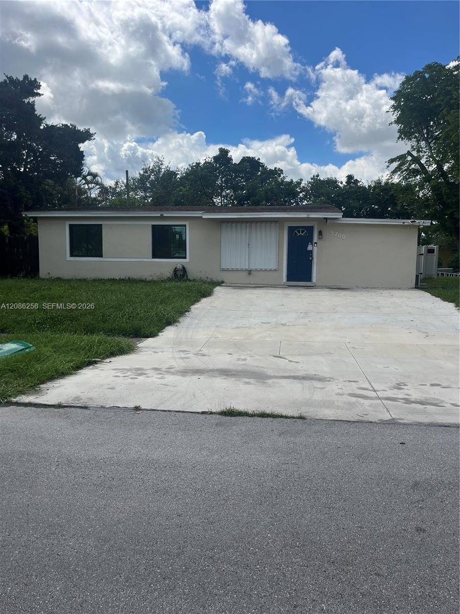 5700 SW 37th Ct # 5700, Davie FL 33314 photo 2