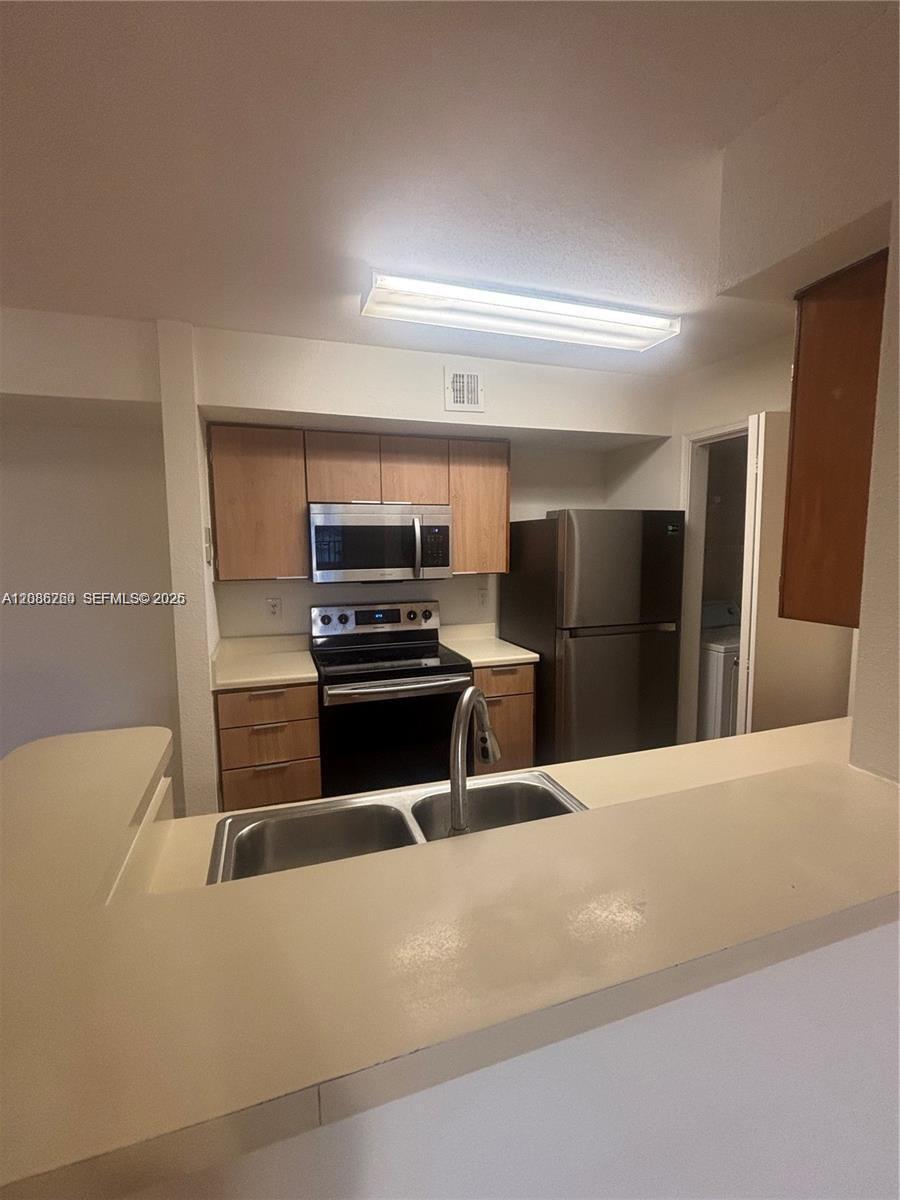 Coral Springs, FL 33071 photo 2