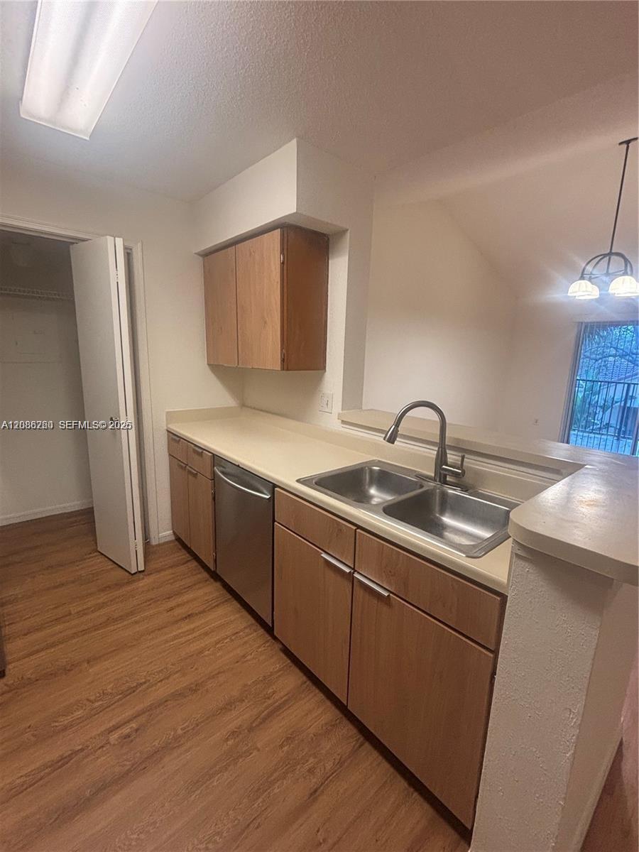Coral Springs, FL 33071 photo 4
