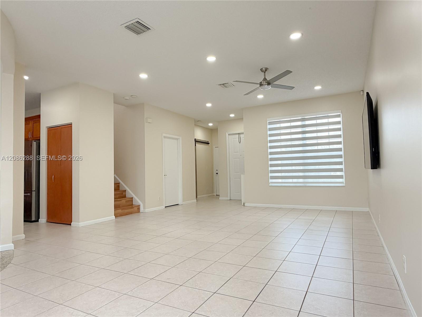 2075 SW 159th Ave, Miramar FL 33027 photo 2