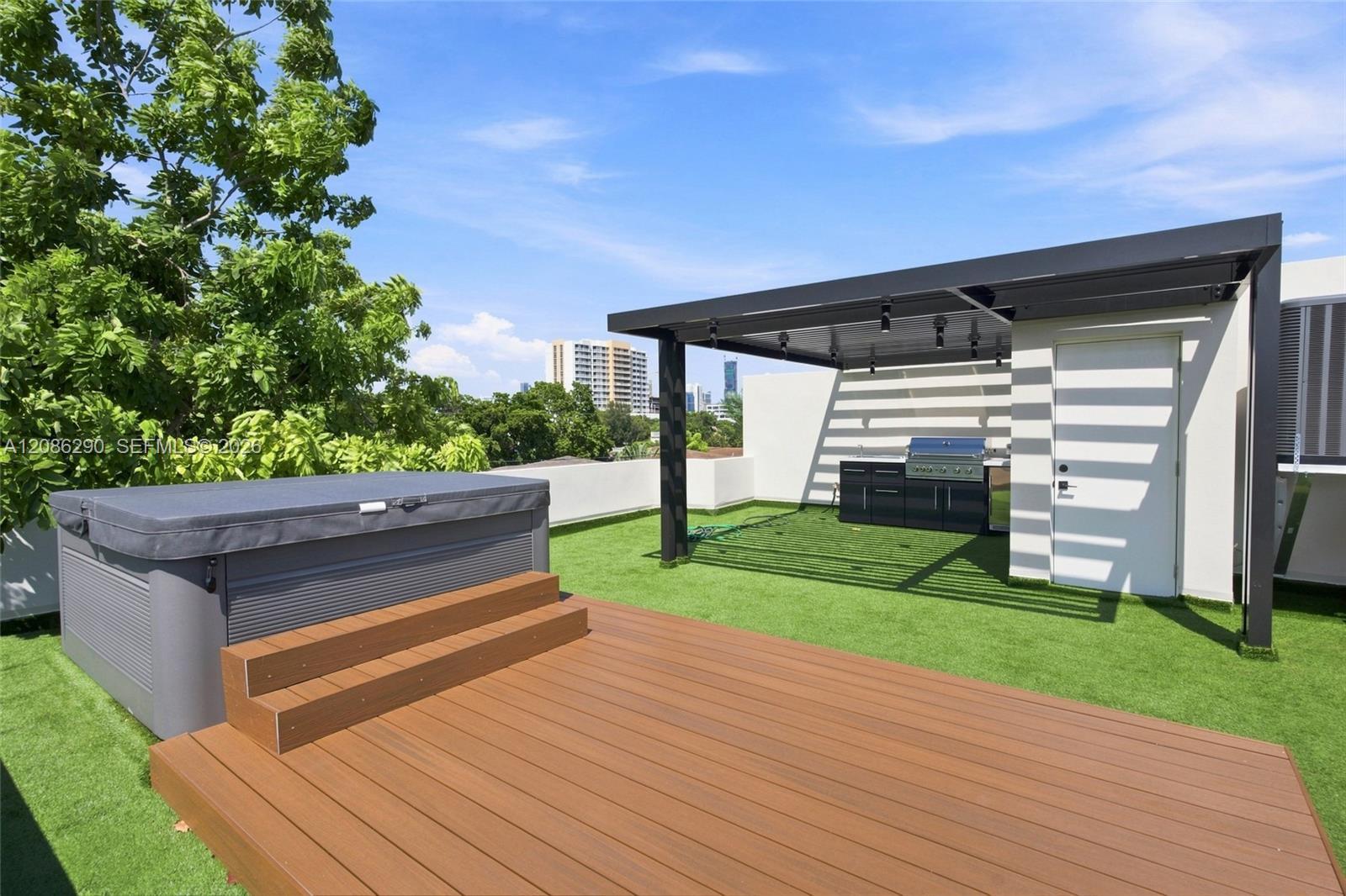 1001 SW 10 AVE, Miami FL 33130 photo 3
