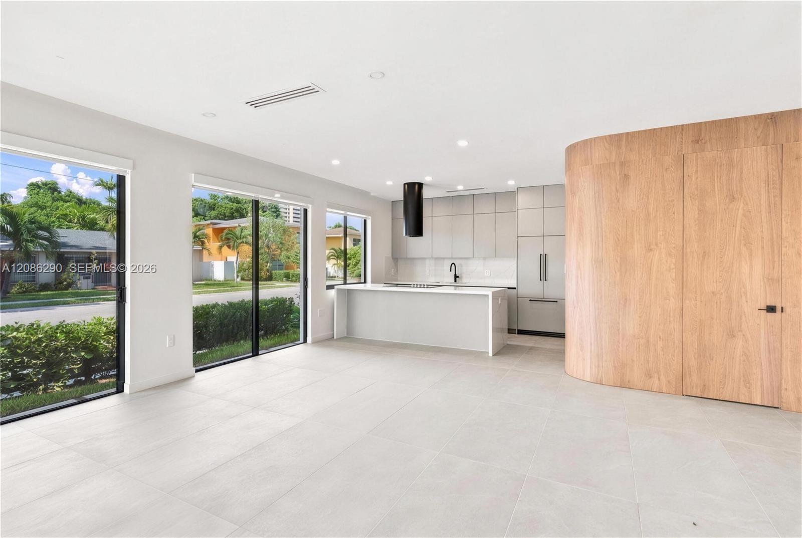 1001 SW 10 AVE, Miami FL 33130 photo 4