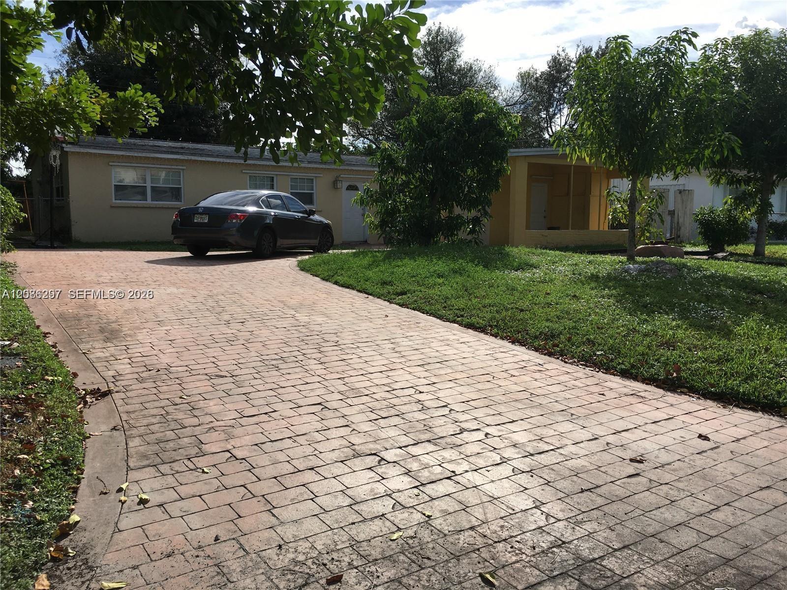 6610 Mckinley St, Hollywood FL 33024 photo 4