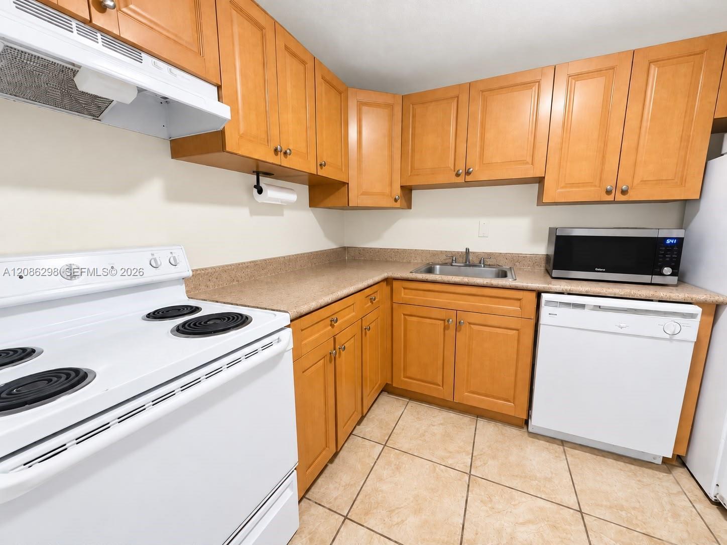 5102 NW 79 # 207, Doral FL 33166 photo 2