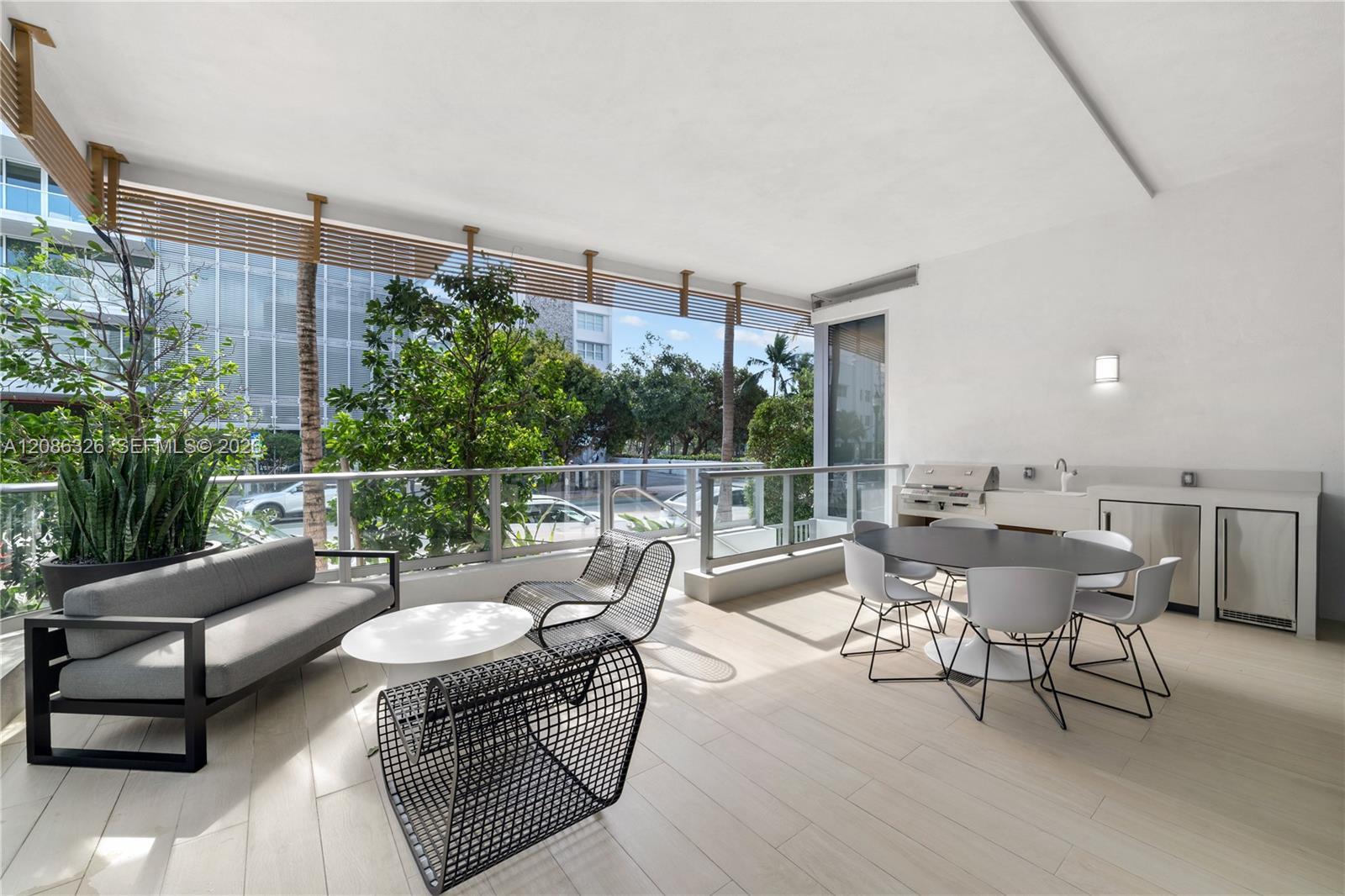 304 Ocean Dr # 102, Miami Beach FL 33139