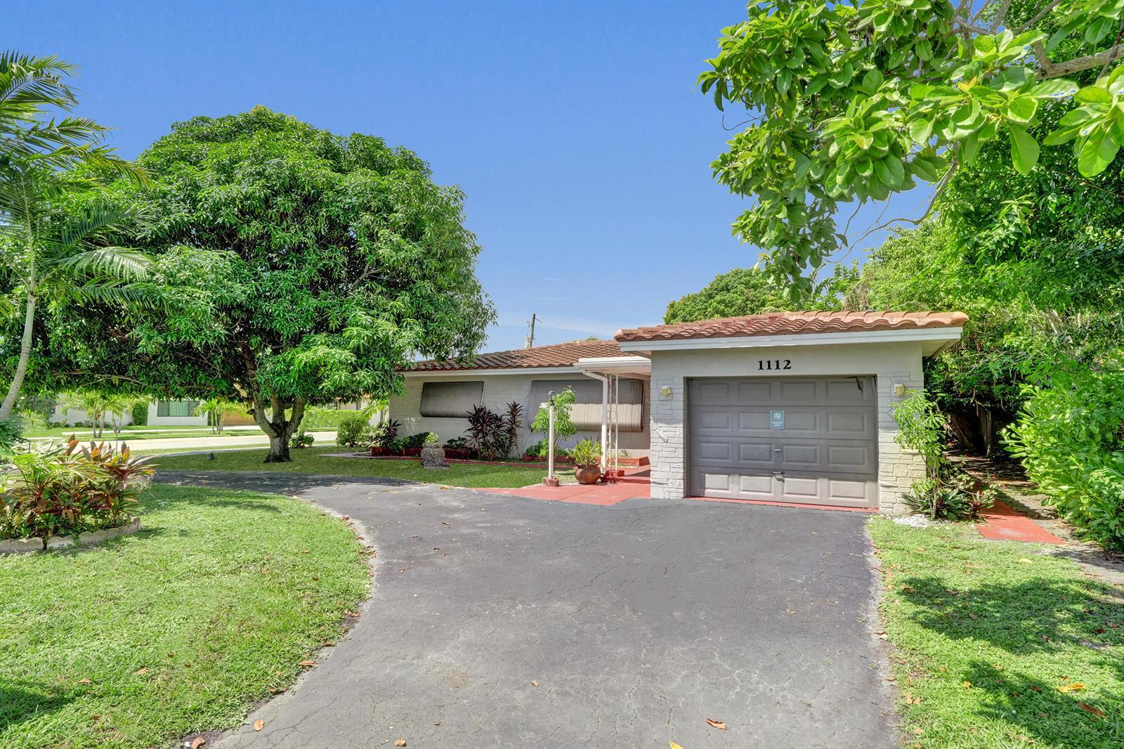 1112 S 22nd Court, Hollywood FL 33020 photo 3