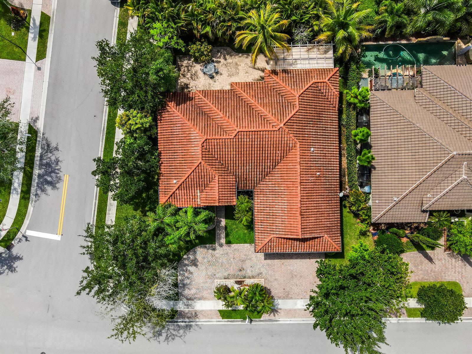 1150 SW 189TH Avenue, Pembroke Pines FL 33029 photo 2