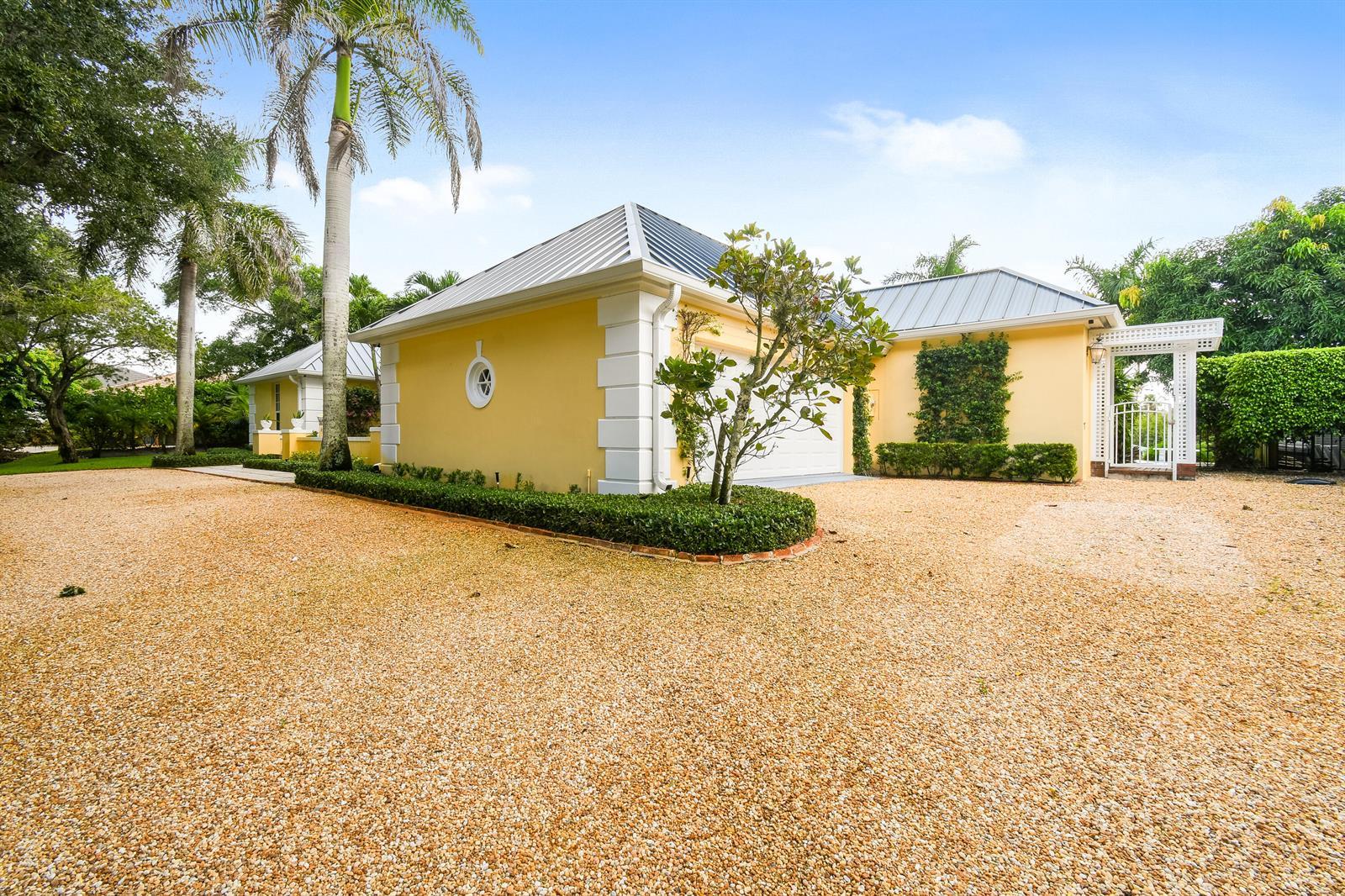 18444 SE Heritage Drive, Tequesta FL 33469 photo 3
