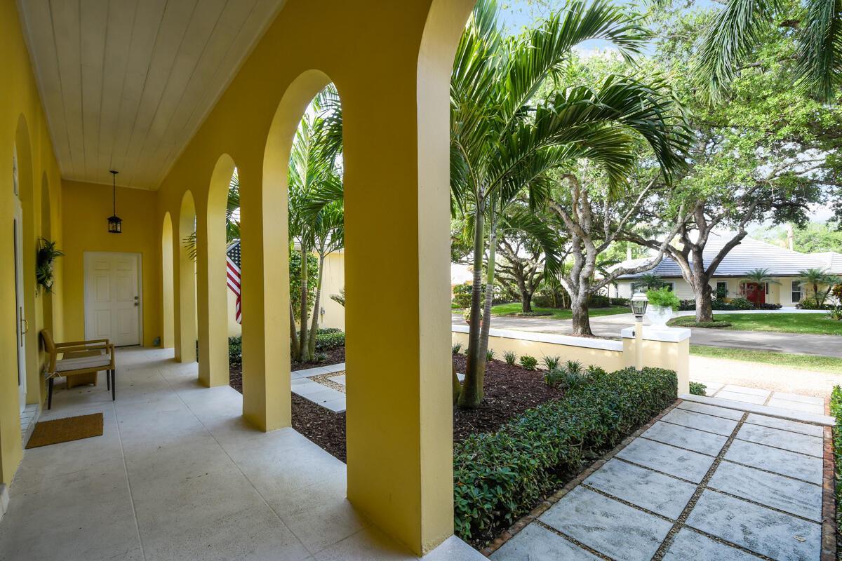 18444 SE Heritage Drive, Tequesta FL 33469 photo 4