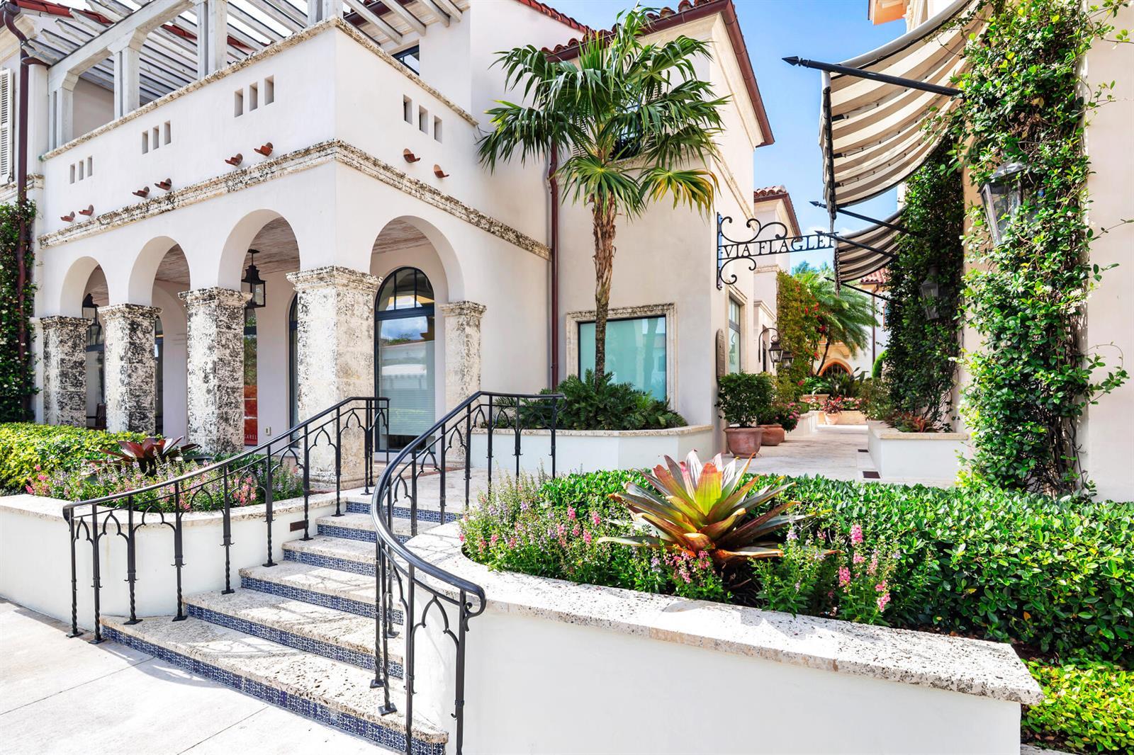 5 Via Flagler, Palm Beach FL 33480