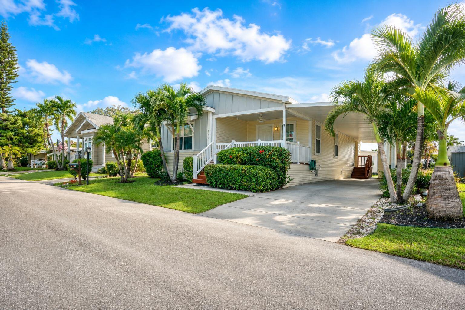 6119 N Ficus Lane, Atlantis FL 33462 photo 2