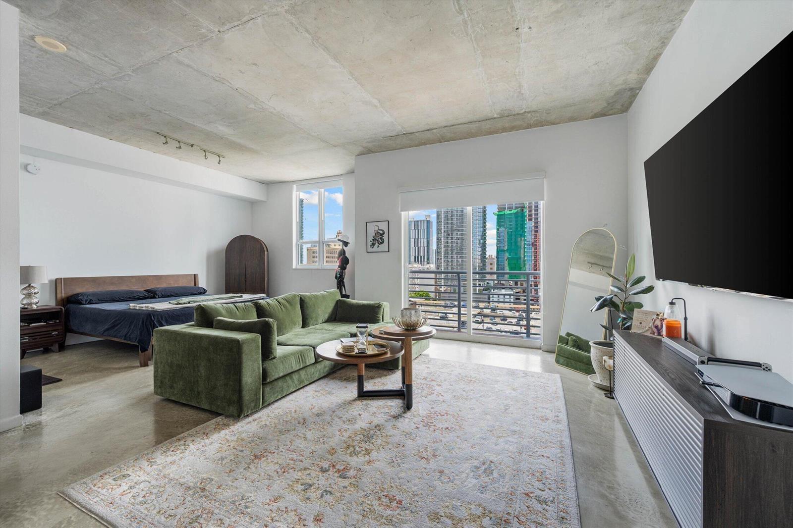 234 NE 3rd Street # 1403, Miami FL 33132 photo 2