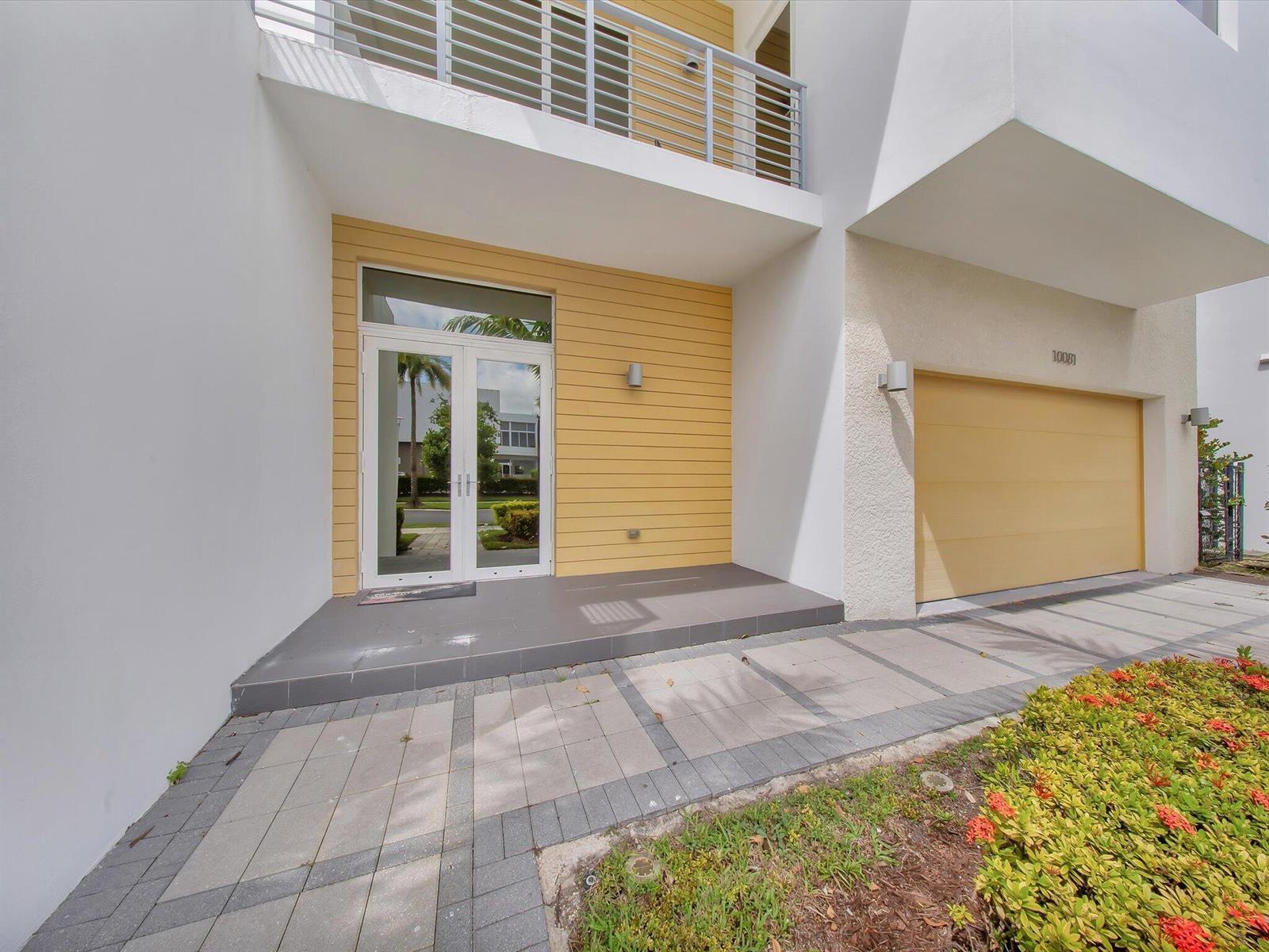 10081 NW 75TH Terrace, Doral FL 33178 photo 3