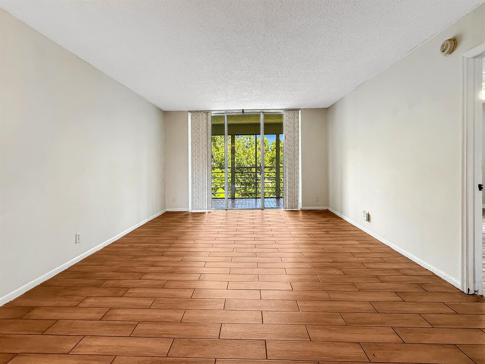 3070 NW 48TH Terrace # 414, Lauderdale Lakes FL 33313 photo 4