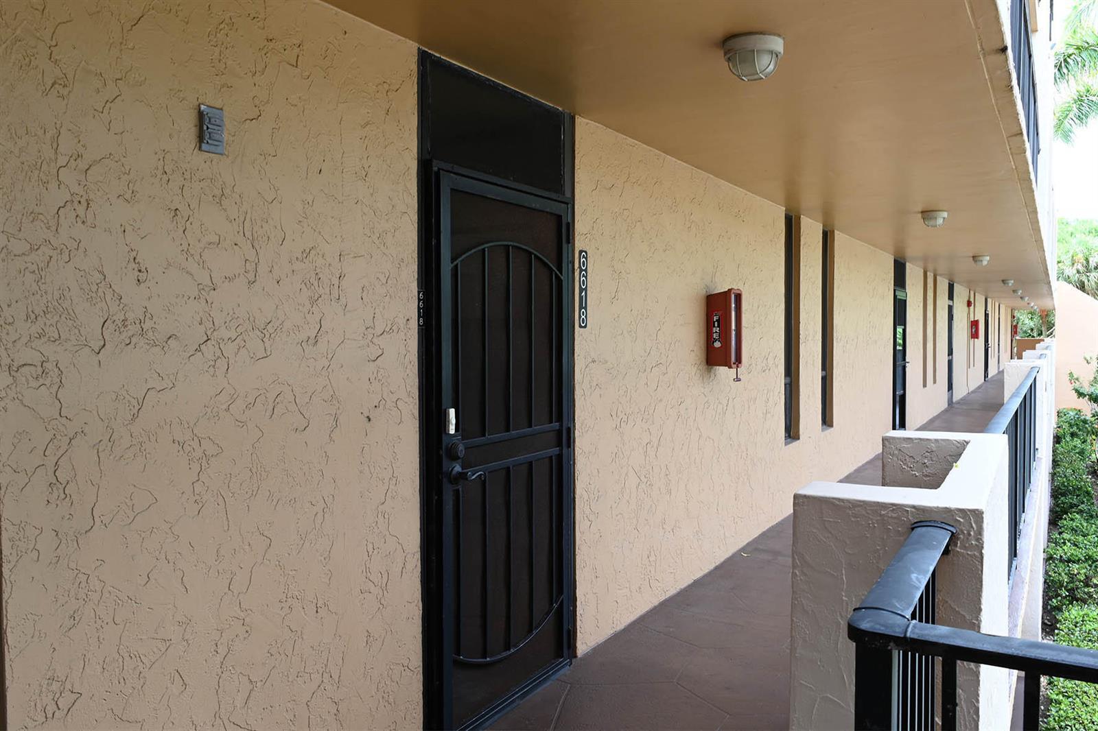 6618 CORAL LAKE Drive # 206, Margate FL 33063 photo 2