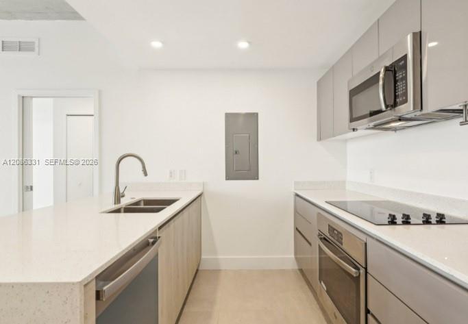 13800 Highland Dr, North Miami Beach FL 33181 photo 5