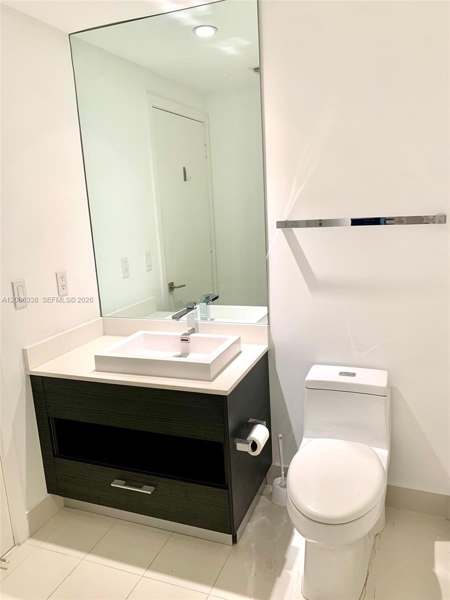 55 SW 9th St # 1707, Miami FL 33130 photo 4