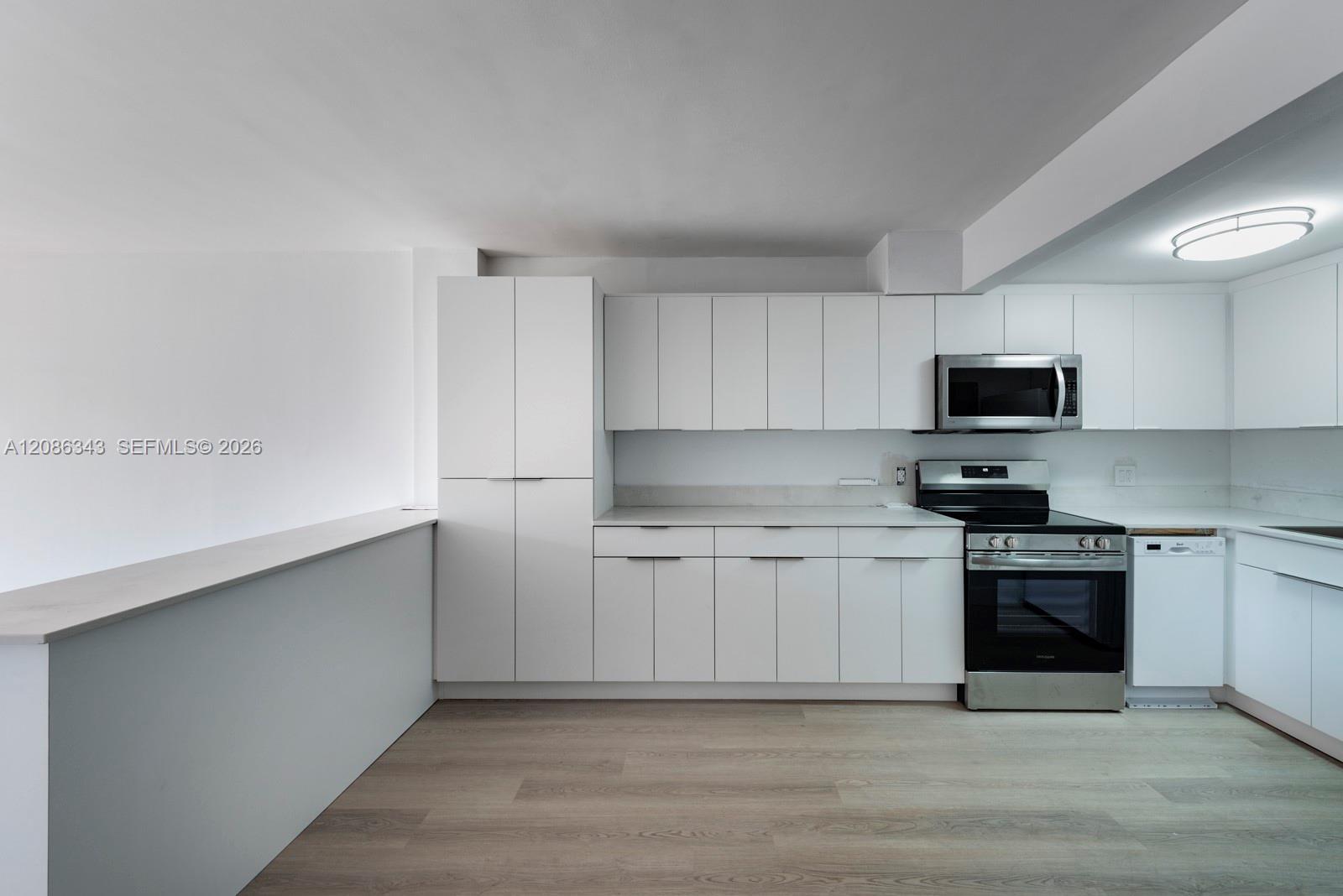 1650 NE 115th St # 108, Miami FL 33181 photo 4