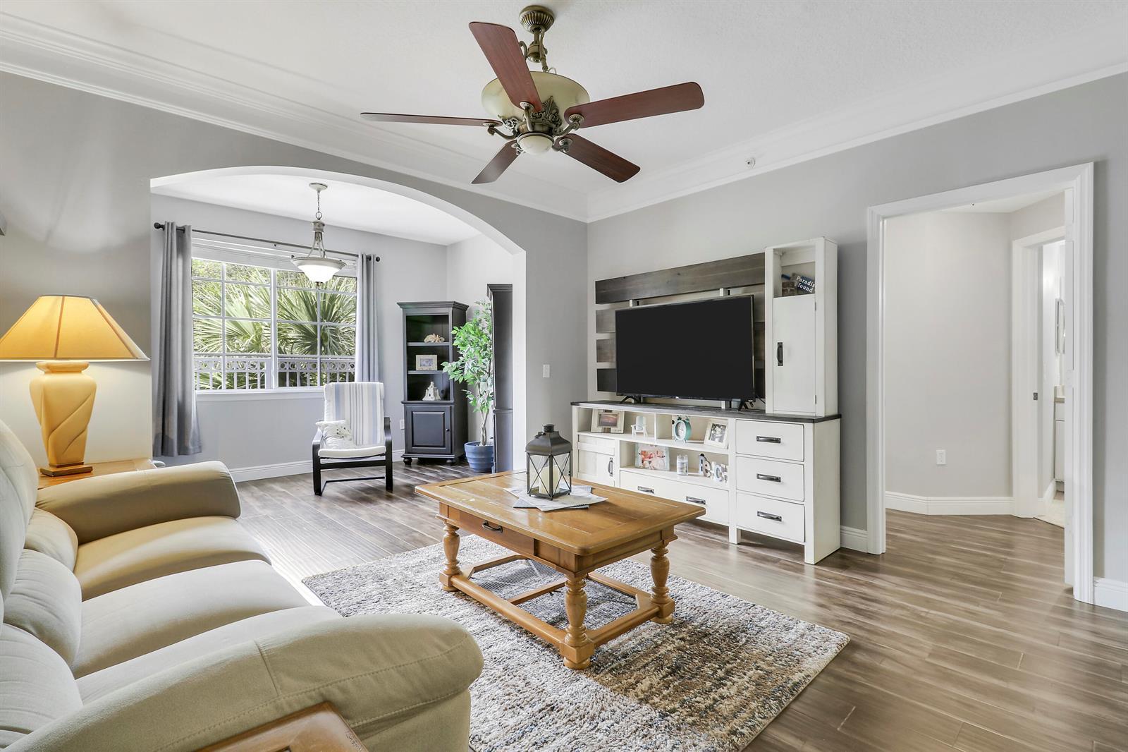8303 MYRTLEWOOD Circle W, Palm Beach Gardens FL 33418 photo 4