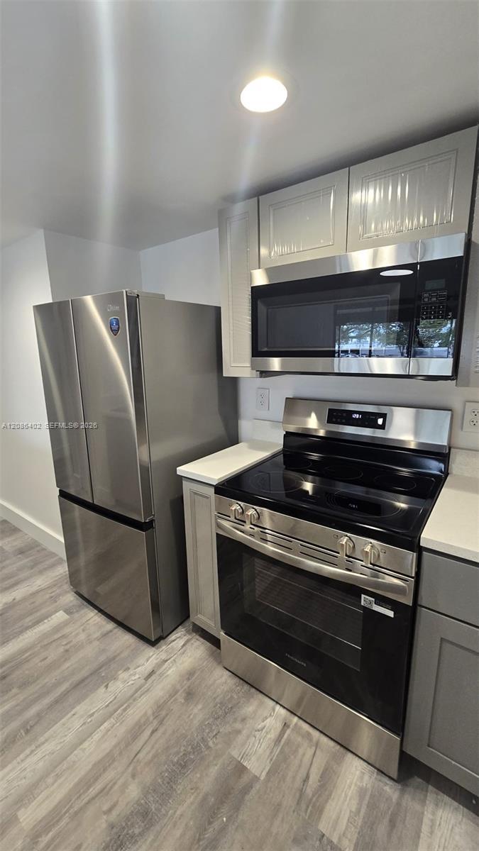 16220 NW 2nd Ave # 211, Miami FL 33169