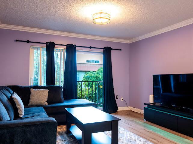 805 W OAKLAND PARK Boulevard # D18, Wilton Manors FL 33311 photo 2