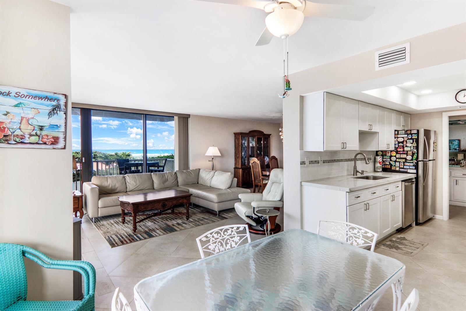 5480 N OCEAN Drive, Singer Island FL 33404 photo 5