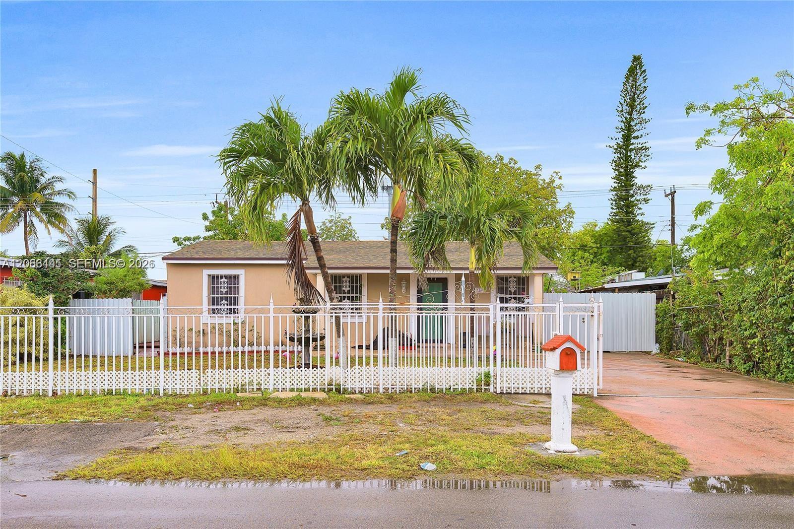 9460 NW 35th Ct, Miami FL 33147 photo 5
