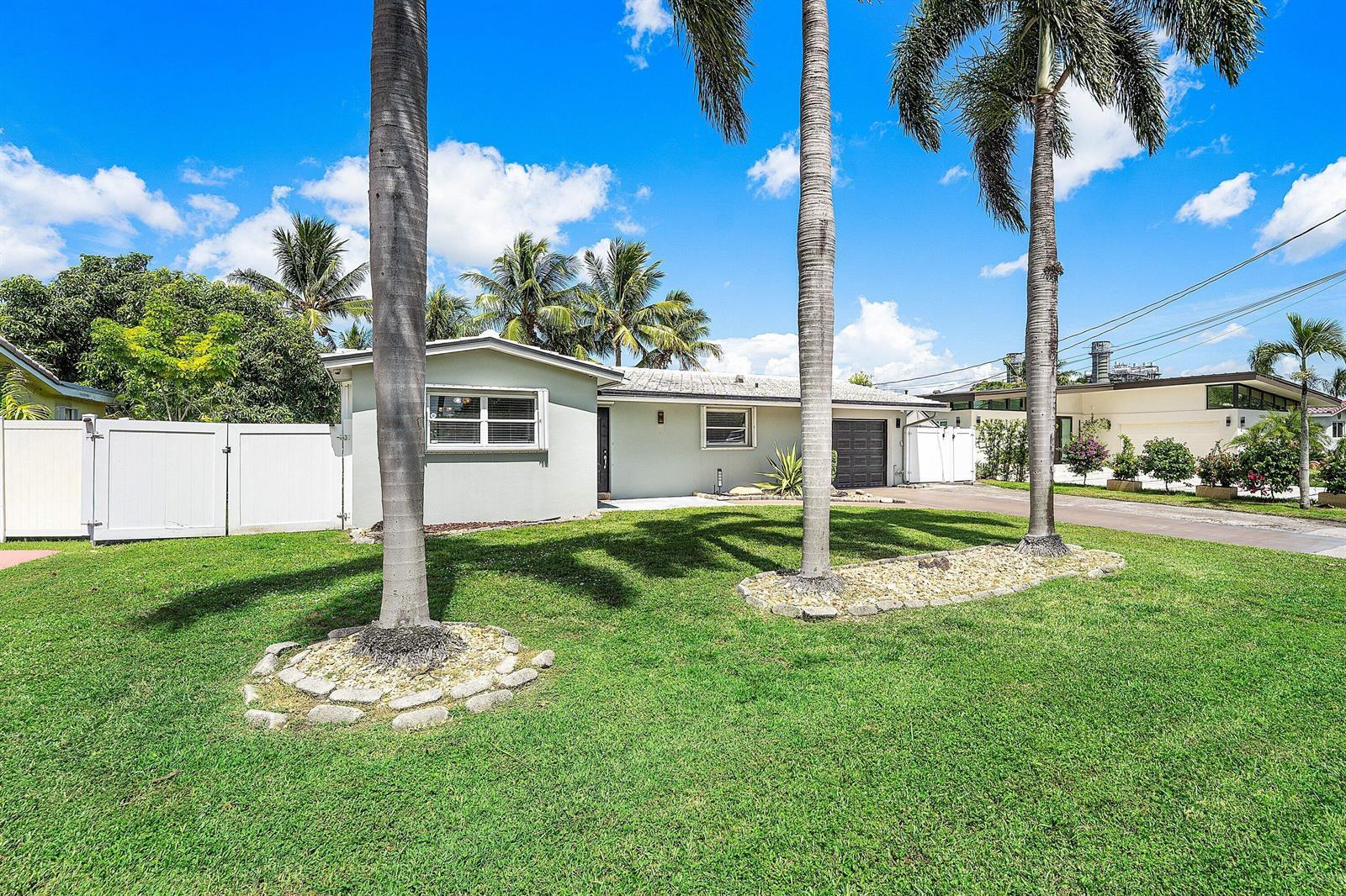 4481 SW 37th Avenue, Dania Beach FL 33312 photo 2