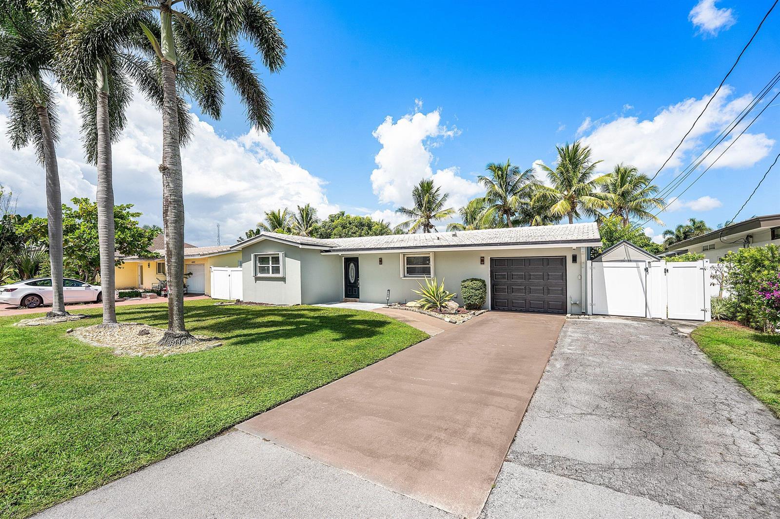 4481 SW 37th Avenue, Dania Beach FL 33312 photo 3