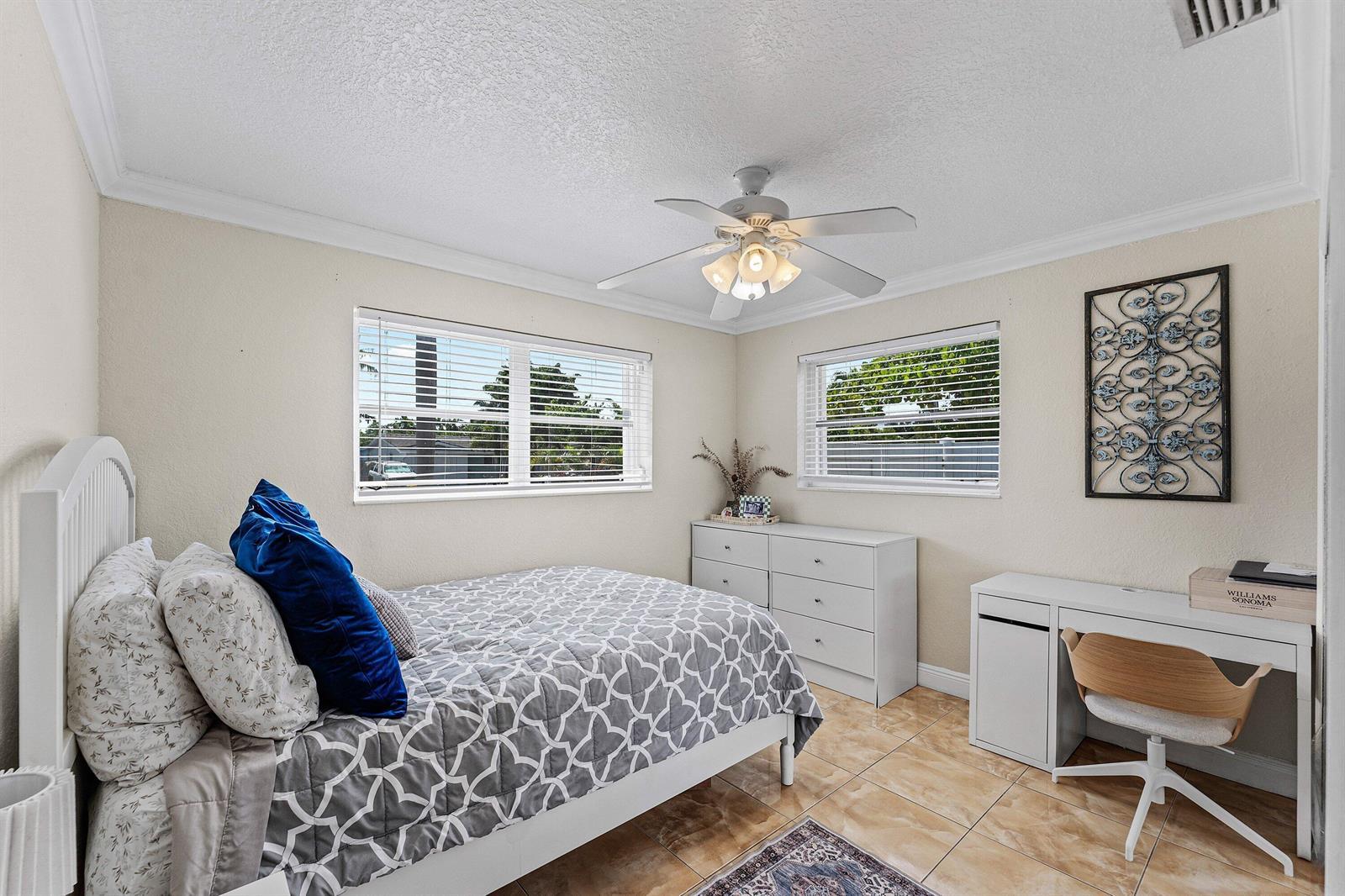 4481 SW 37th Avenue, Dania Beach FL 33312 photo 5