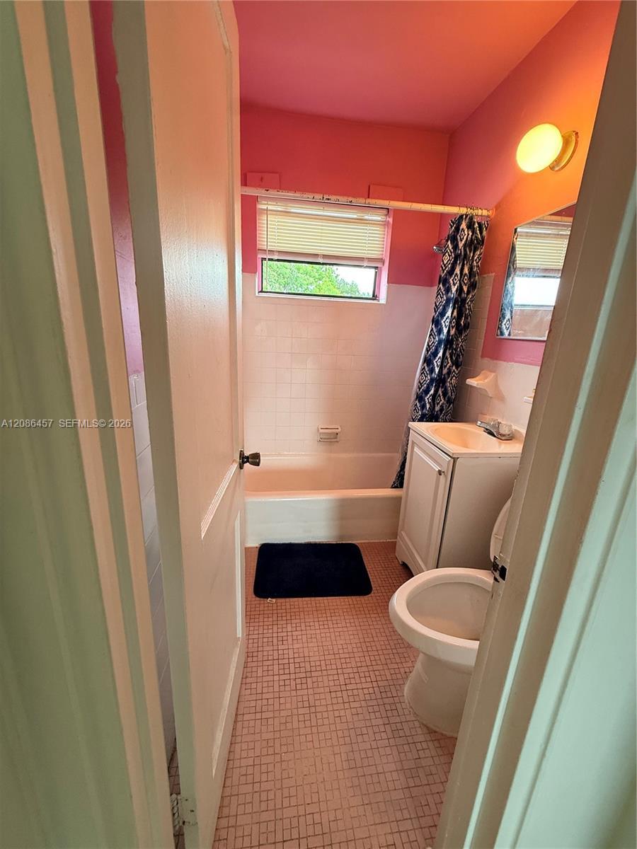7155 NW 17th Ave # 16, Miami FL 33147 photo 3