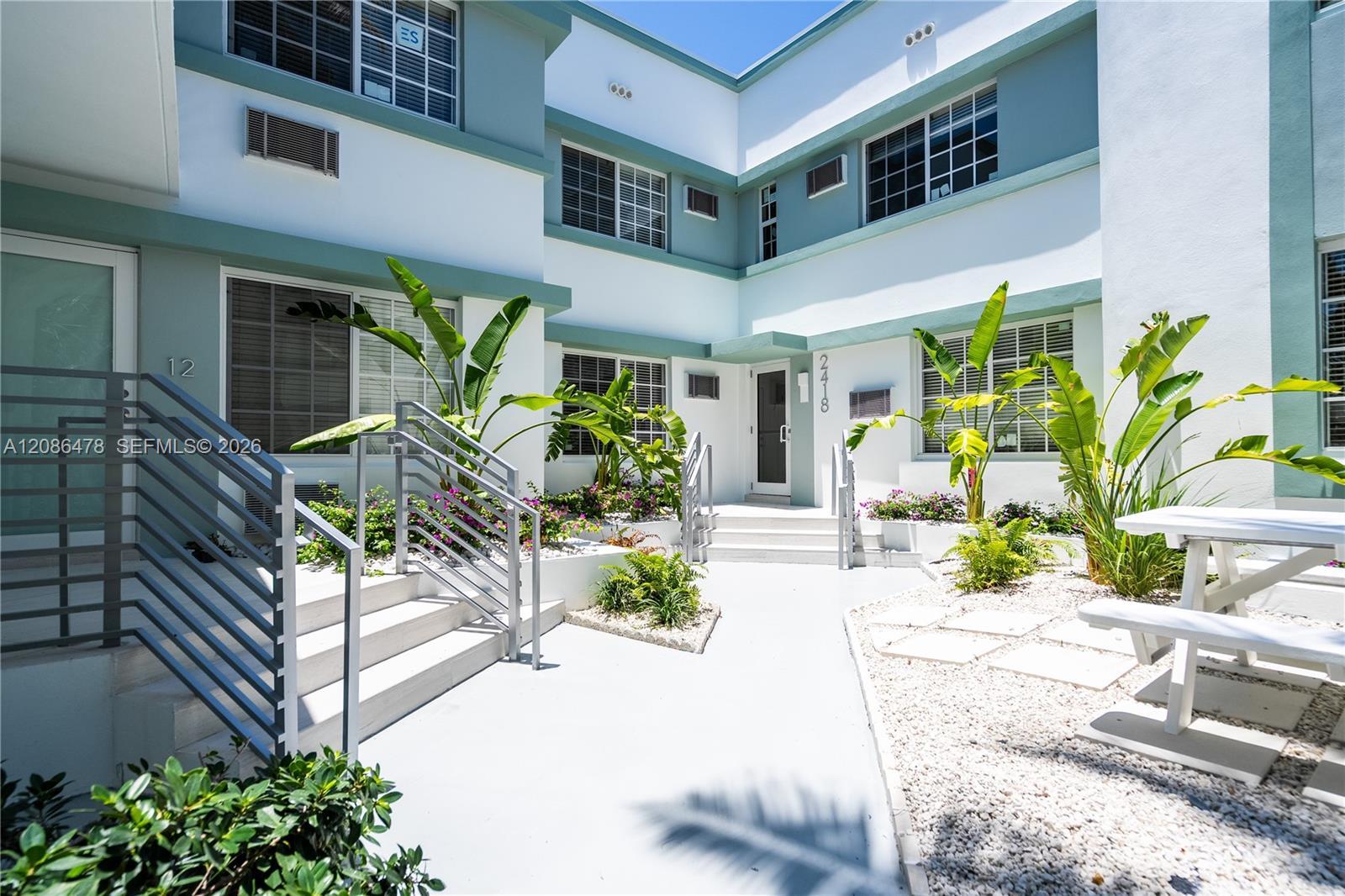 2418 Flamingo Dr # 8, Miami Beach FL 33140