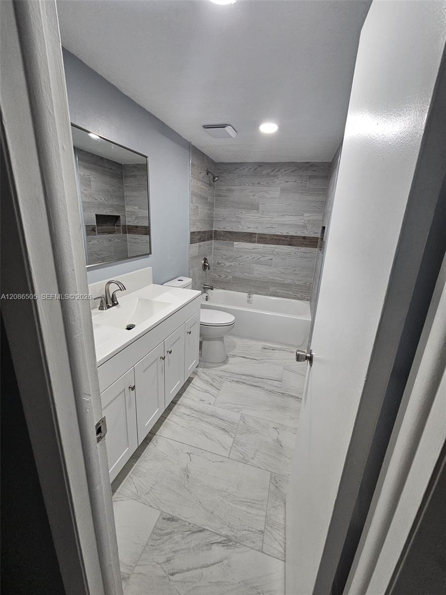 2800 NW 56th Ave # C408, Lauderhill FL 33313 photo 2