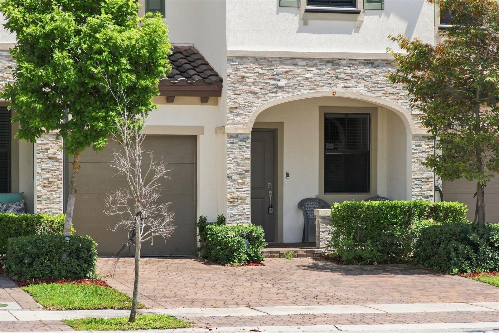 1434 SW 54TH Avenue, North Lauderdale FL 33068 photo 3