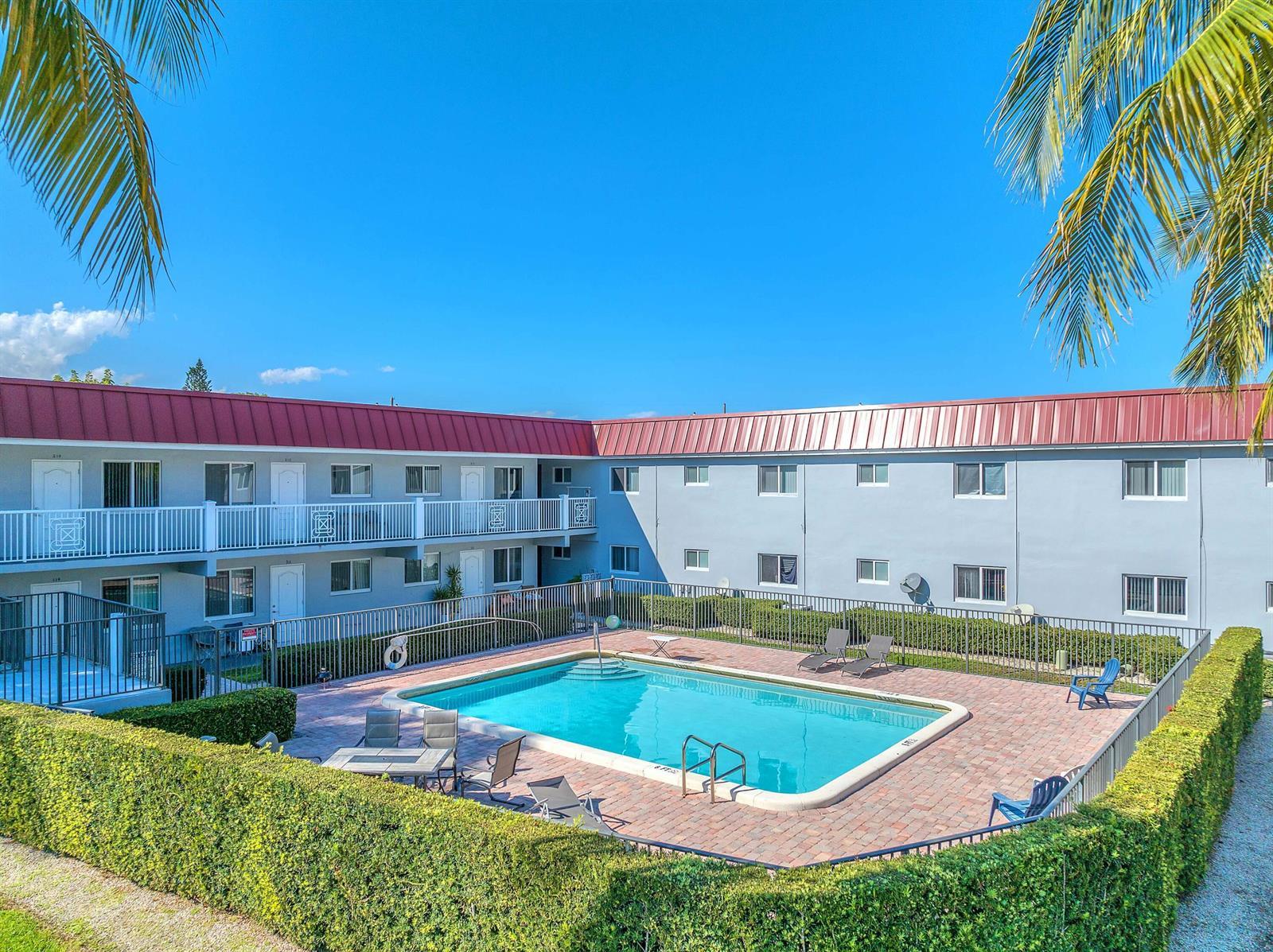 450 W Camino Real, Boca Raton FL 33432