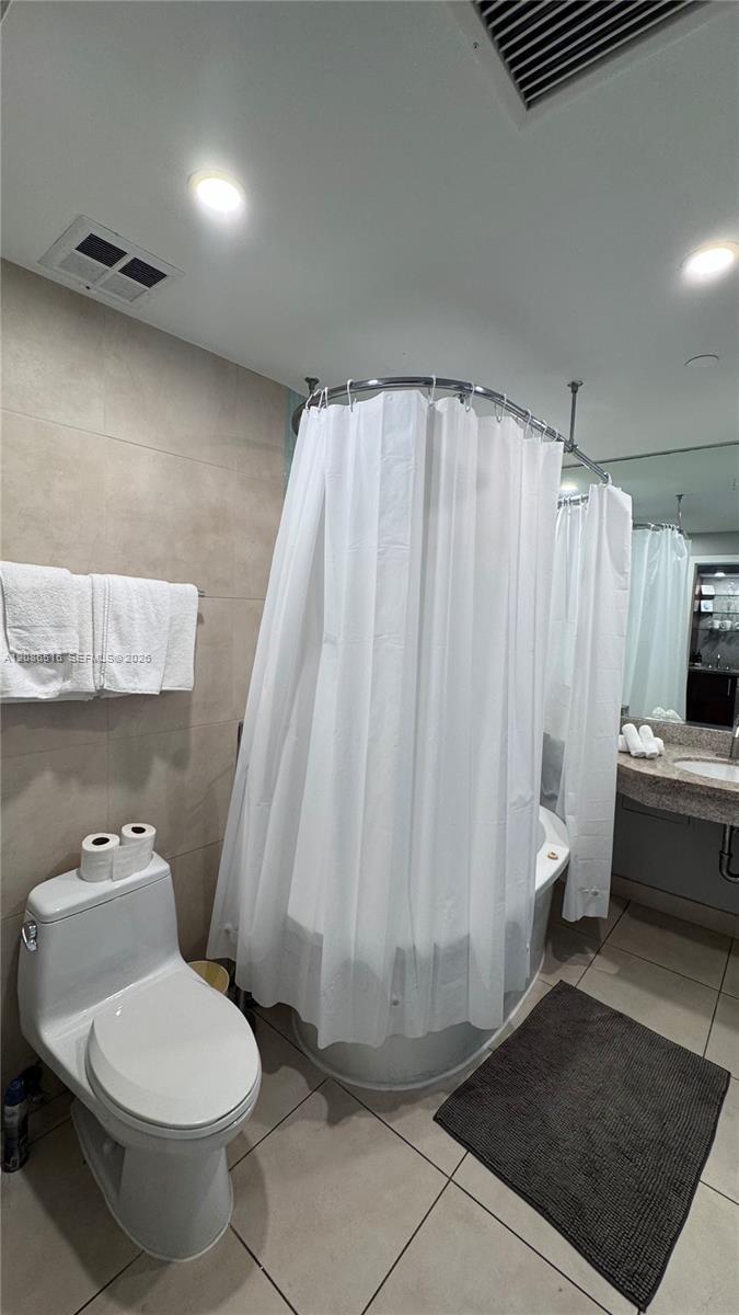 1036 Ocean Dr # B205, Miami Beach FL 33139 photo 3