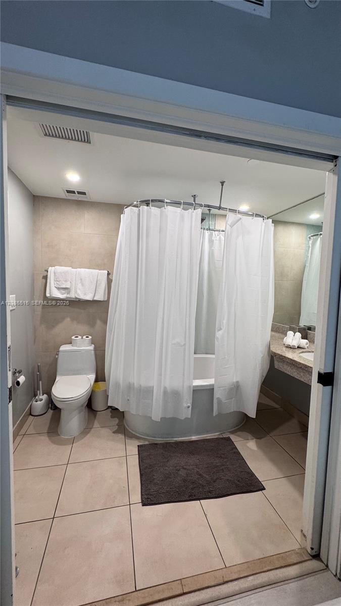 1036 Ocean Dr # B205, Miami Beach FL 33139 photo 4