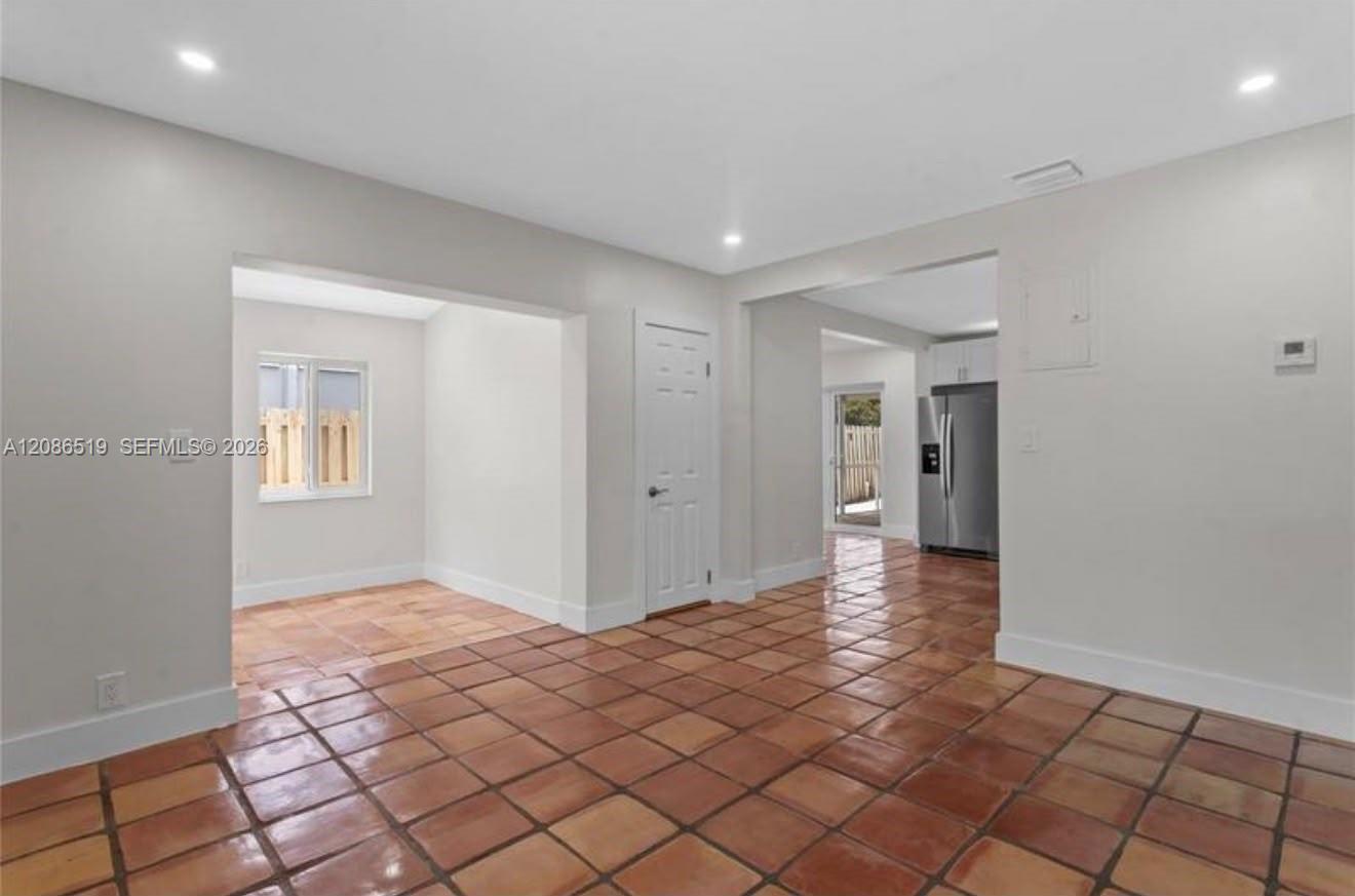 211 NW 51st St, Oakland Park FL 33309 photo 5