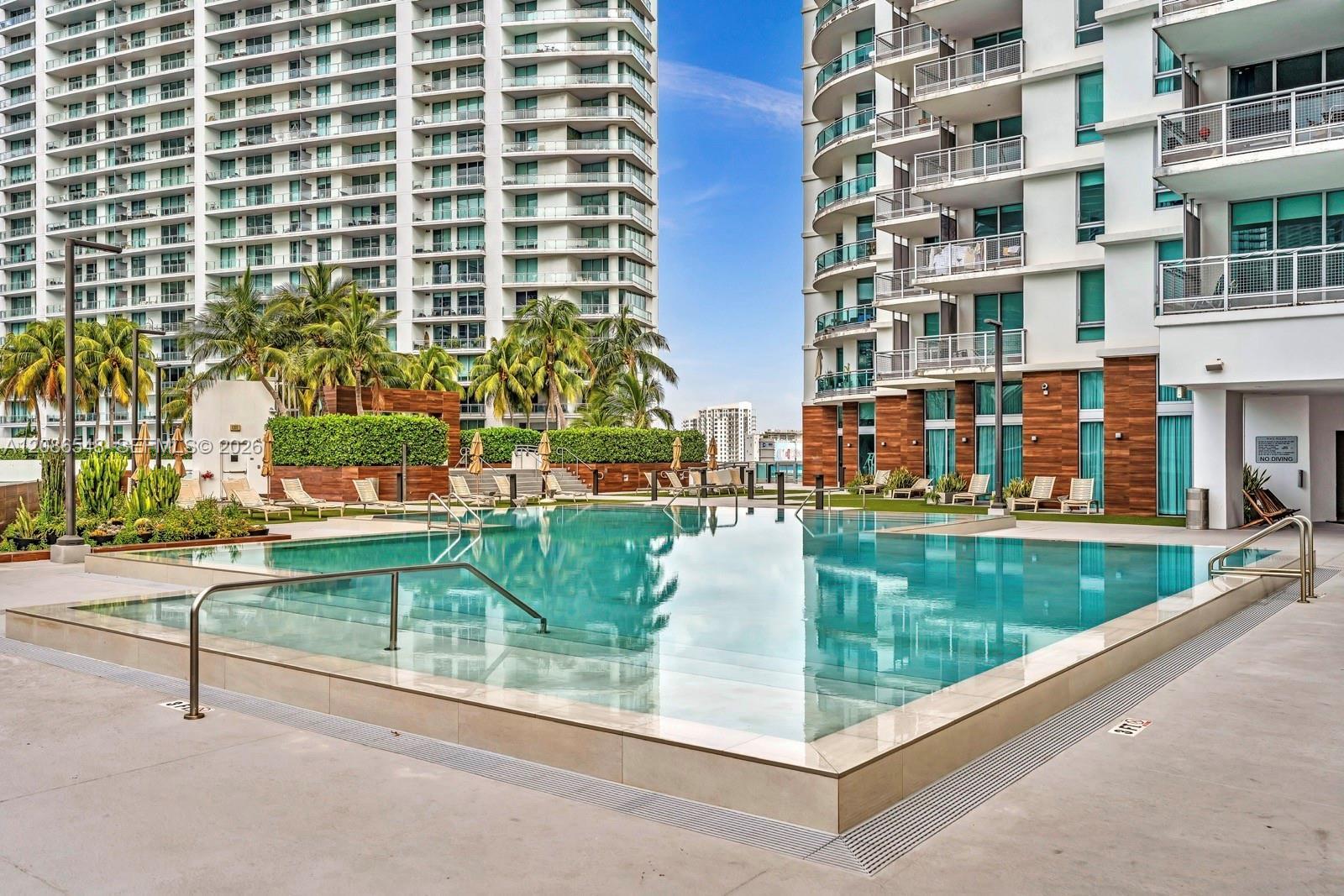 350 S Miami Ave # 3605, Miami FL 33130 photo 2