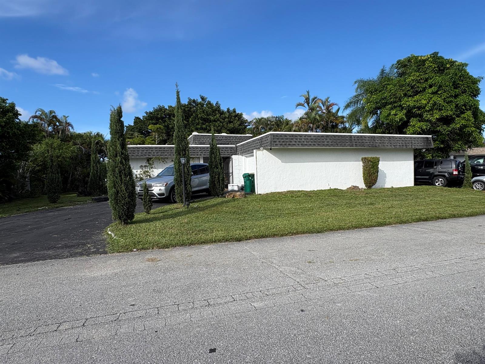 5603 White Cedar Lane, Tamarac FL 33319
