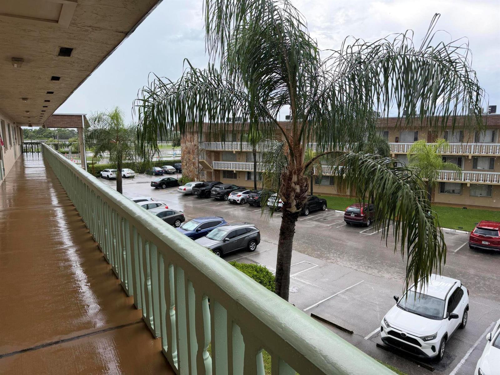 700 VILLAGE GREEN Court # 314, Palm Springs FL 33461 photo 5
