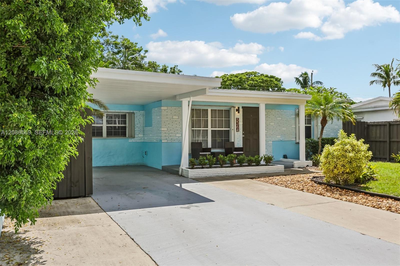 5364 NE 2nd Ave, Oakland Park FL 33334 photo 4