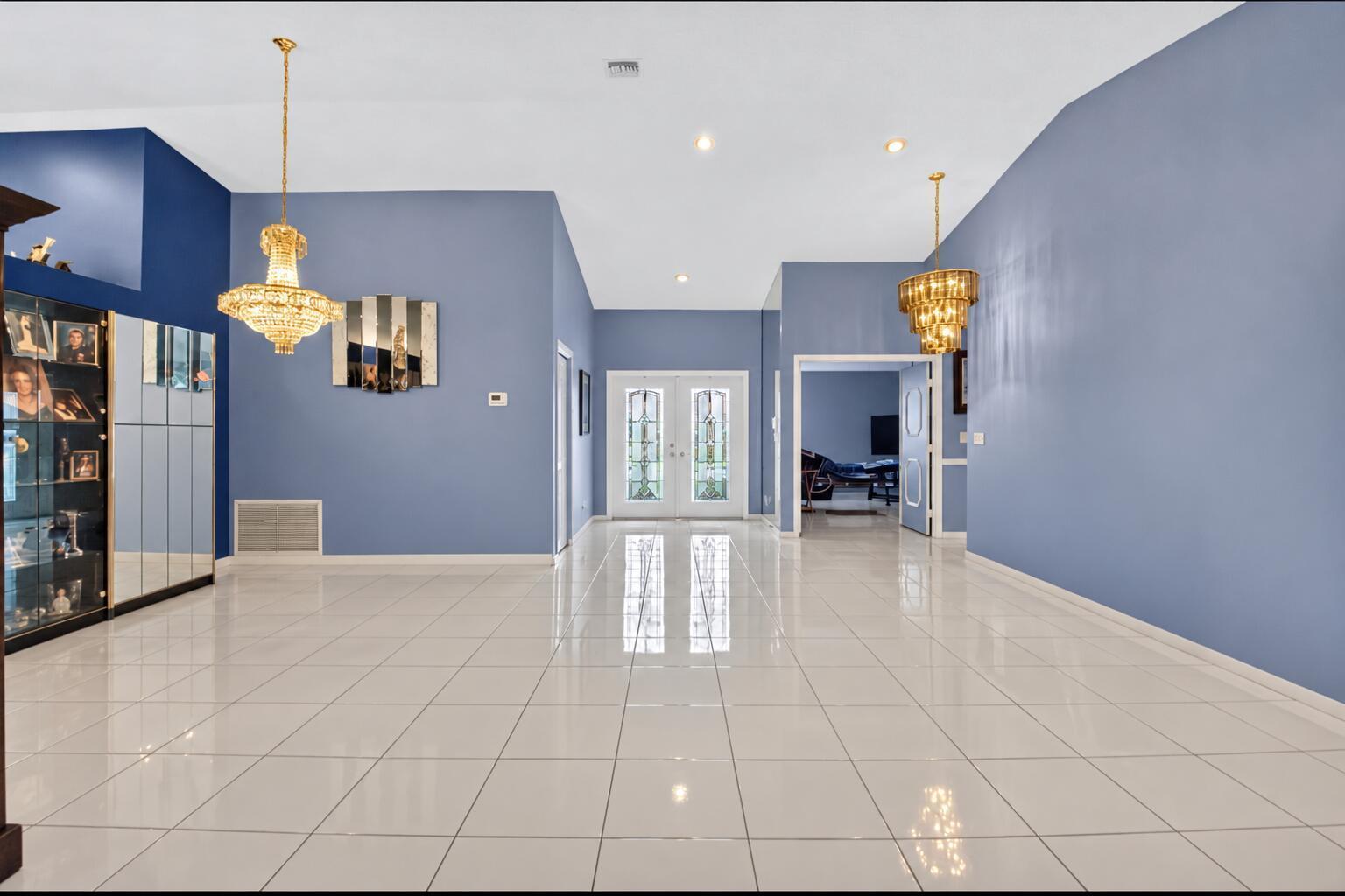 8261 LAKE CYPRESS Road, Lake Worth FL 33467 photo 3
