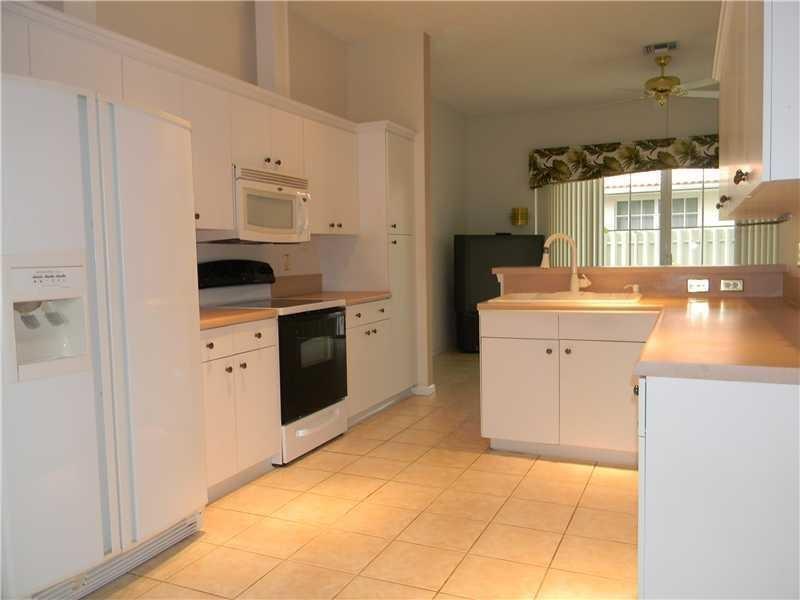 3529 DUNES VISTA Drive, Pompano Beach FL 33069 photo 3