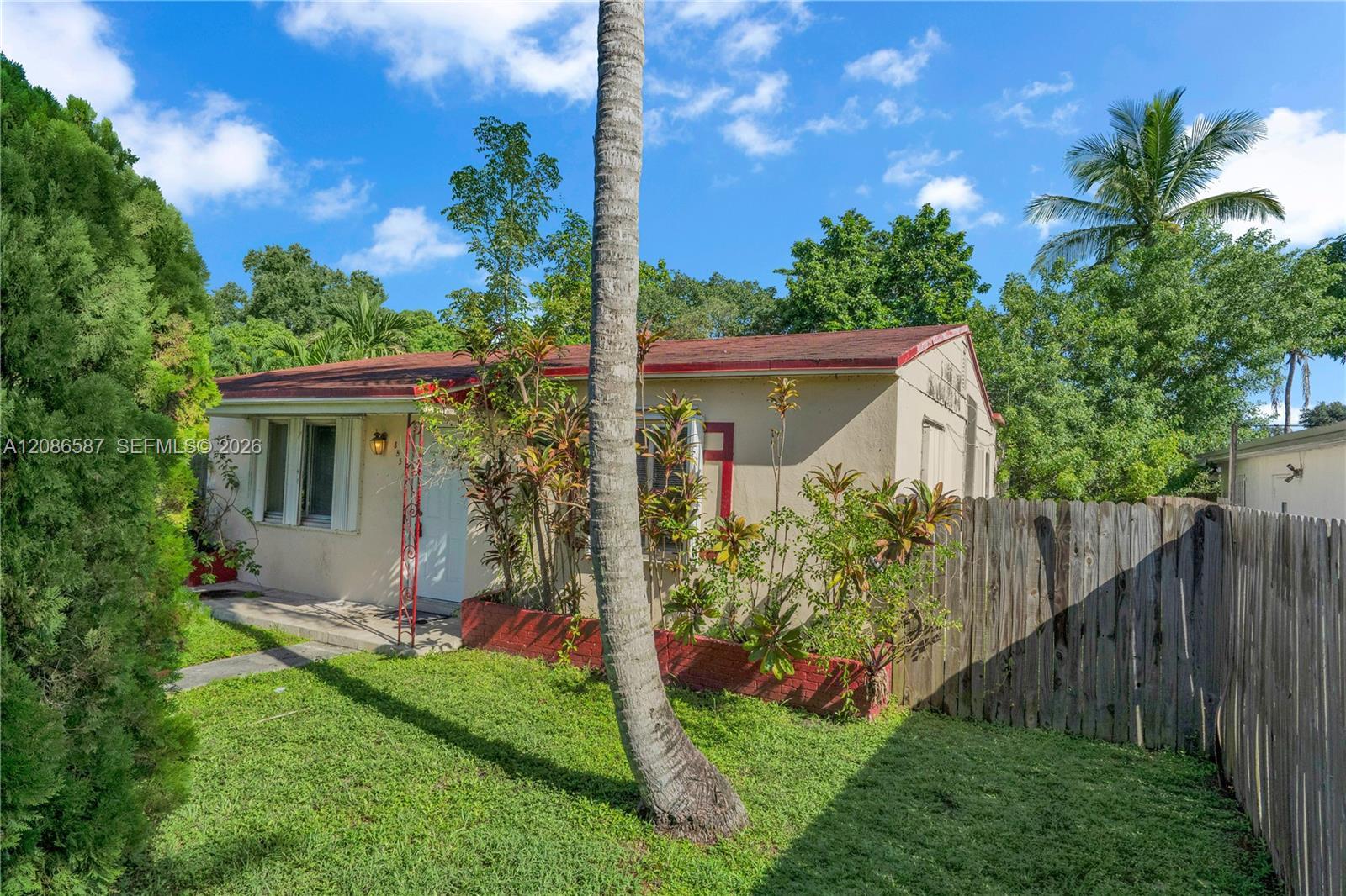 855 NW 130th St, North Miami FL 33168 photo 4