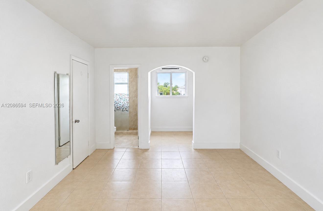 5305 Biscayne Blvd # 207, Miami FL 33137 photo 2