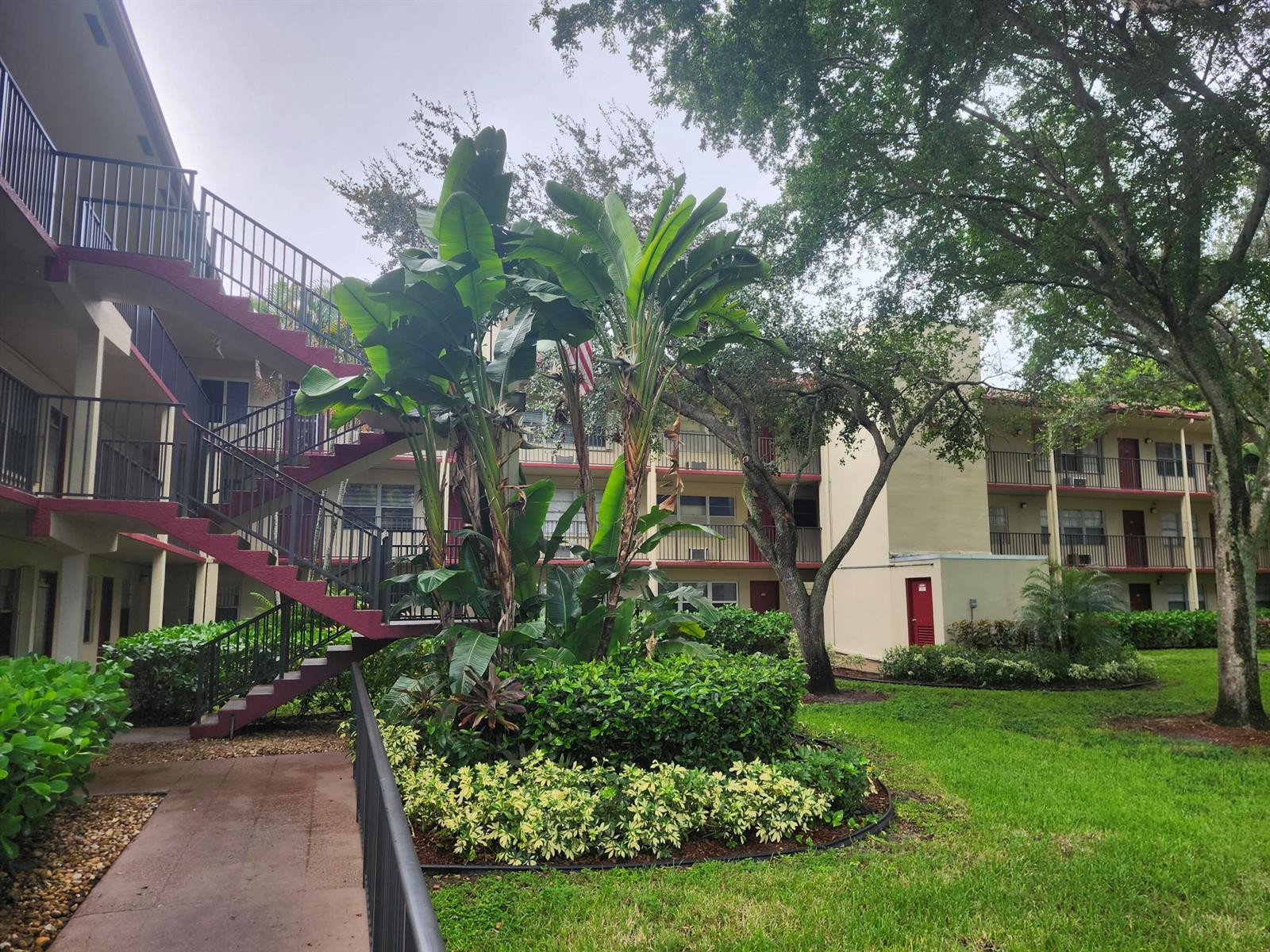 200 SW 132ND Way # 105L, Pembroke Pines FL 33027