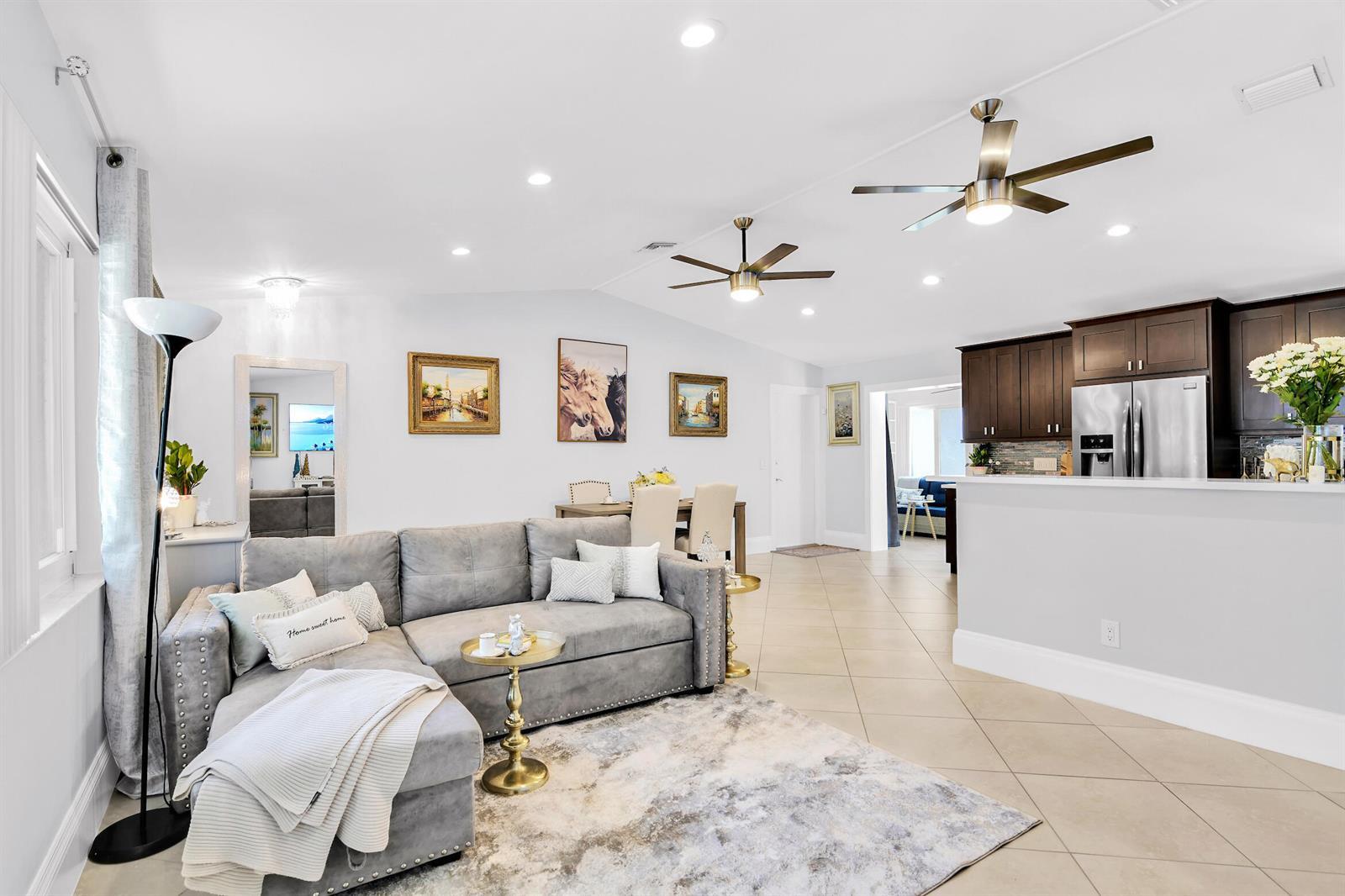 432 SW NATURA Avenue, Deerfield Beach FL 33441 photo 3